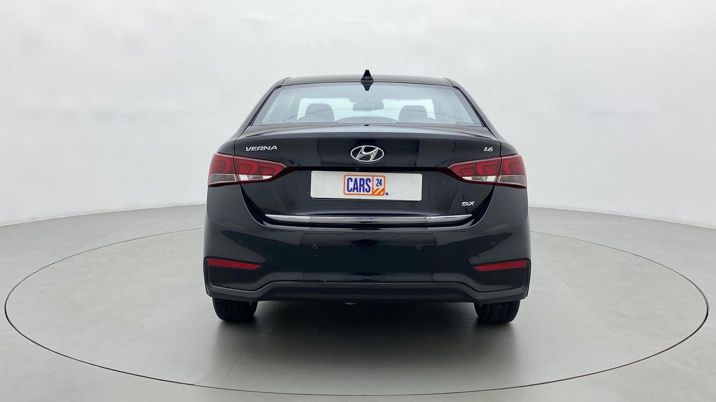 2018 Hyundai Verna 1.6 VTVT SX, Petrol, Manual, 60,530 km, Back/Rear
