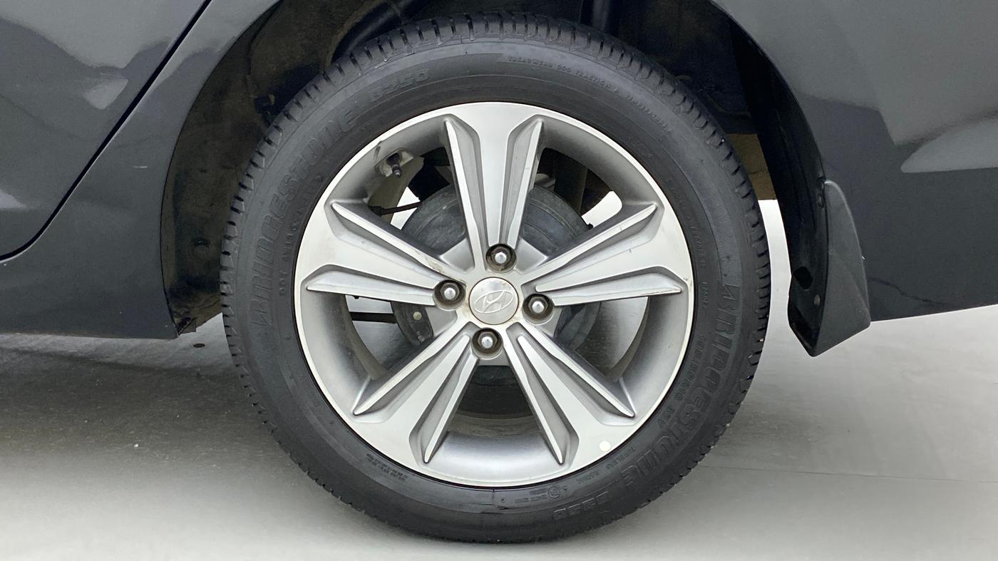 2018 Hyundai Verna 1.6 VTVT SX, Petrol, Manual, 60,530 km, Left Rear Wheel