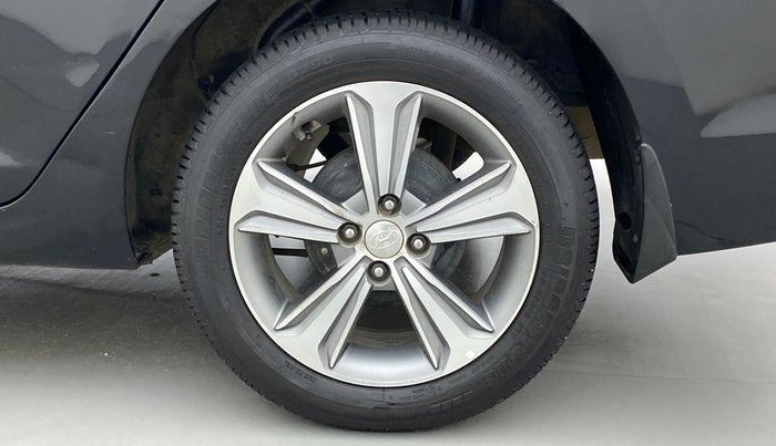 2018 Hyundai Verna 1.6 VTVT SX, Petrol, Manual, 60,530 km, Left Rear Wheel