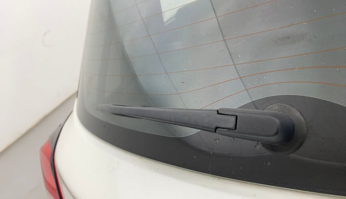 2023 Maruti Swift ZXI PLUS AMT DUAL TONE, Petrol, Automatic, 28,063 km, Rear Wiper