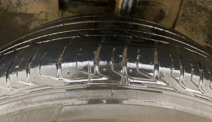 2019 Tata NEXON XZ PLUS PETROL, Petrol, Manual, 83,453 km, Left Front Tyre Tread