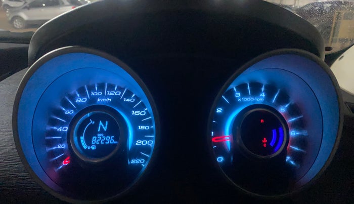 2017 Mahindra XUV500 W10, Diesel, Manual, 82,295 km, Odometer Image