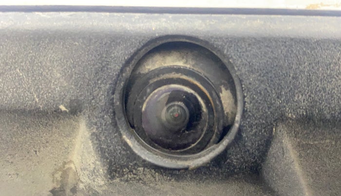 2017 Mahindra XUV500 W10, Diesel, Manual, 82,295 km, Parking Camera