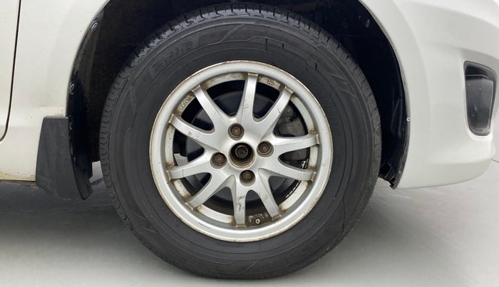 2014 Maruti Swift Dzire VXI AMT, Petrol, Automatic, 77,100 km, Right Front Wheel