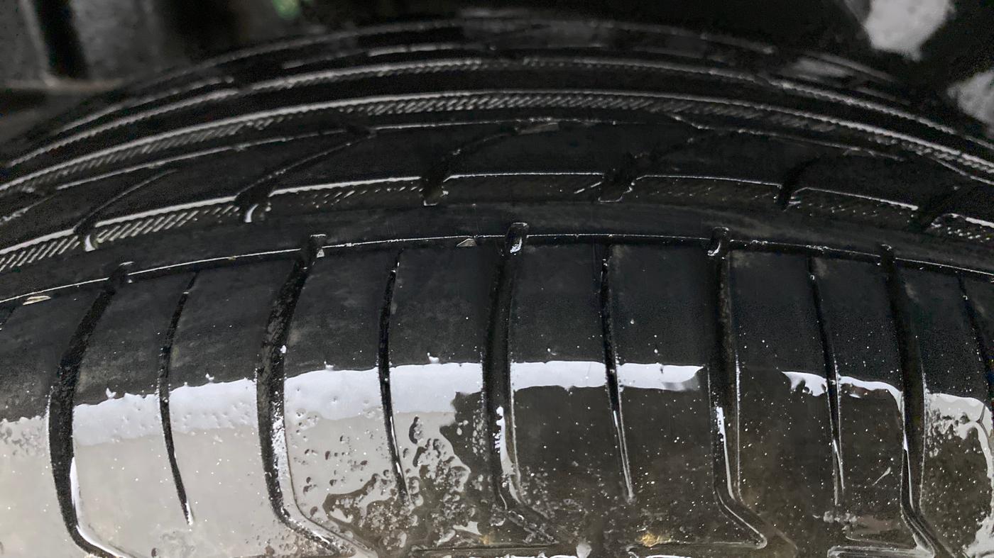 2014 Maruti Swift Dzire VXI AMT, Petrol, Automatic, 77,100 km, Right Rear Tyre Tread
