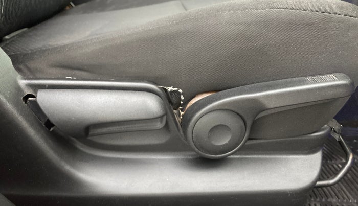 2015 Maruti Swift ZDI, Diesel, Manual, 71,026 km, Driver Side Adjustment Panel