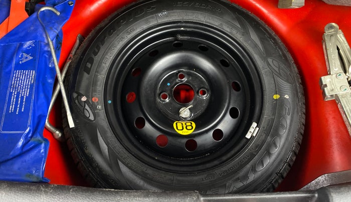 2015 Maruti Swift ZDI, Diesel, Manual, 71,026 km, Spare Tyre