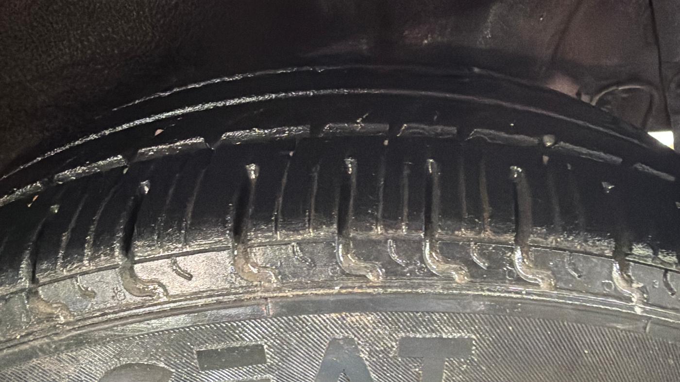 2016 Hyundai Grand i10 ASTA AT 1.2 KAPPA VTVT, Petrol, Automatic, 93,379 km, Left Rear Tyre Tread