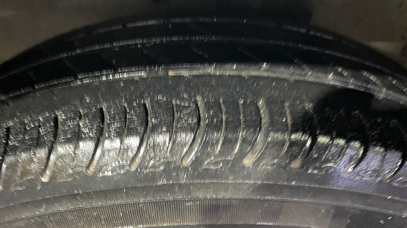 2018 Maruti Celerio VXI AMT, Petrol, Automatic, 83,126 km, Left Front Tyre Tread