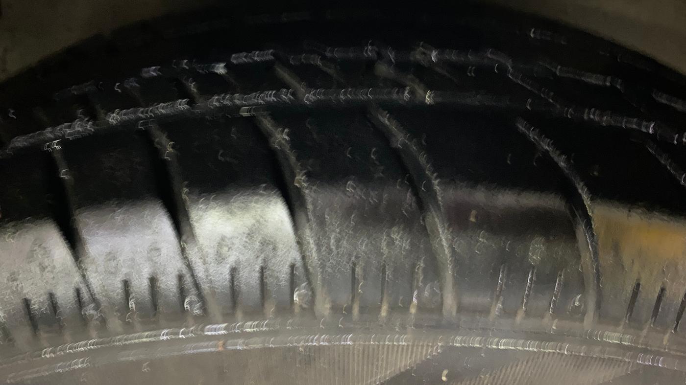 2018 Maruti Celerio VXI AMT, Petrol, Automatic, 83,126 km, Right Front Tyre Tread