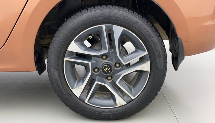 2017 Tata TIGOR XZ PETROL, Petrol, Manual, 68,790 km, Left Rear Wheel