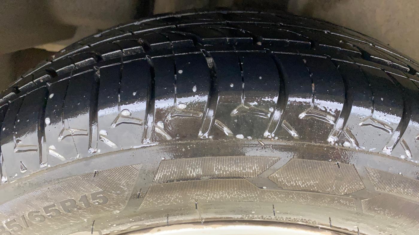 2018 Maruti Ciaz ZETA 1.4  MT PETROL, Petrol, Manual, 63,238 km, Right Rear Tyre Tread