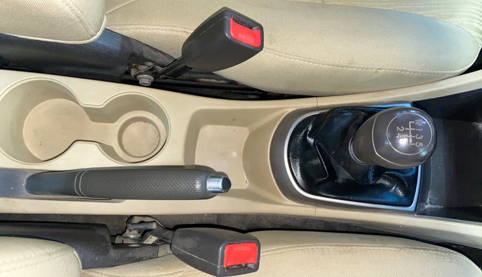 2015 Hyundai Verna 1.4 VTVT, Petrol, Manual, 54,180 km, Gear Lever