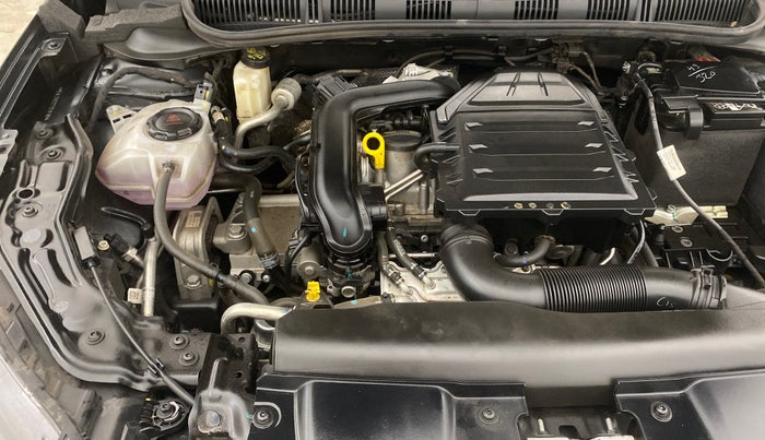 2025 Volkswagen VIRTUS Highline Plus 1.0 TSI AT, Petrol, Automatic, 1,376 km, Engine View - Right