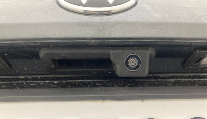 2025 Volkswagen VIRTUS Highline Plus 1.0 TSI AT, Petrol, Automatic, 1,376 km, Parking Camera