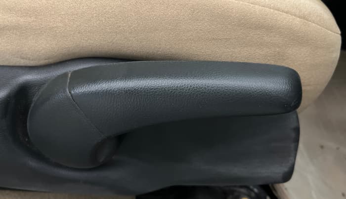 2015 Honda City 1.5L I-VTEC SV CVT, Petrol, Automatic, 92,063 km, Driver Side Adjustment Panel
