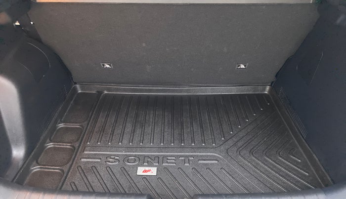 2020 KIA SONET GTX PLUS DCT 1.0, Petrol, Automatic, 27,728 km, Boot Inside