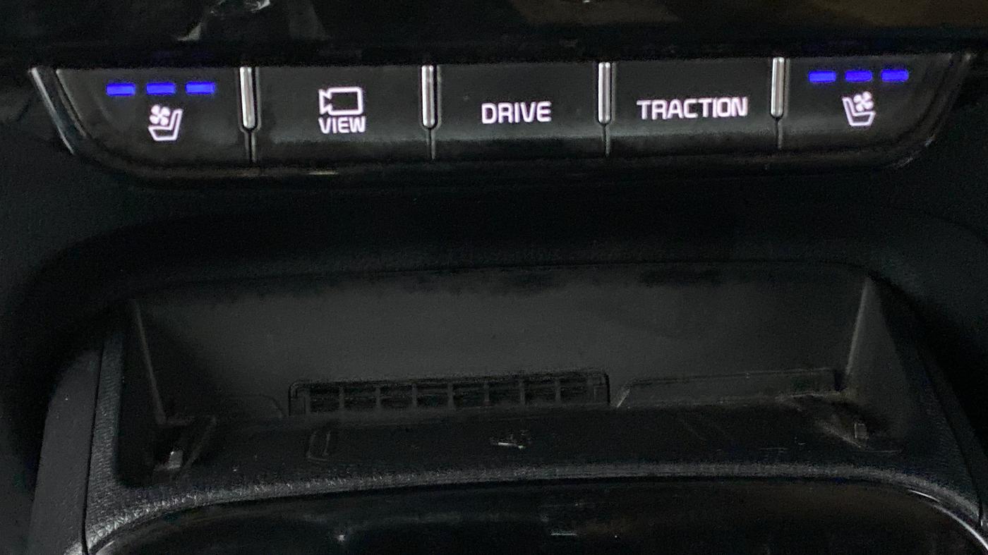 2020 KIA SONET GTX PLUS DCT 1.0, Petrol, Automatic, 27,728 km, Heated/ Ventilated Seats