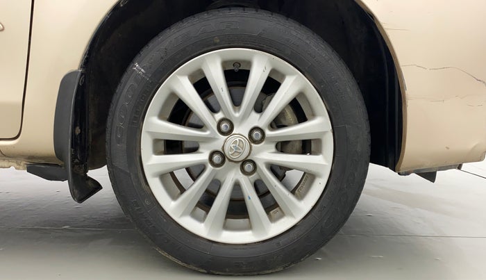 2011 Toyota Etios V, Petrol, Manual, 32,950 km, Right Front Wheel