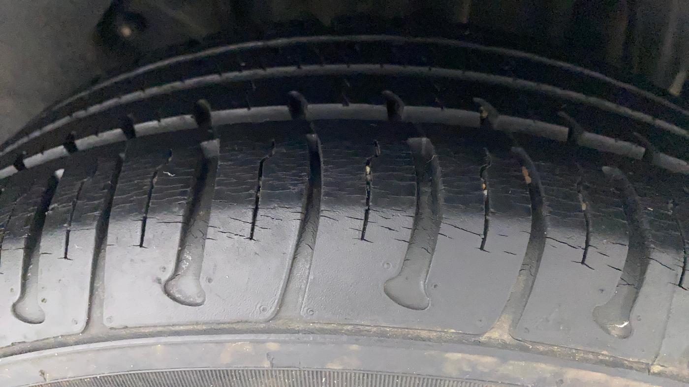 2018 Tata Tiago XZ PETROL, Petrol, Manual, 21,023 km, Left Rear Tyre Tread