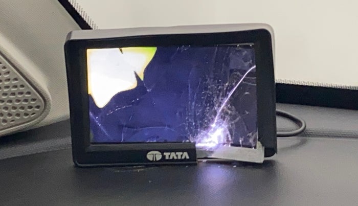 2018 Tata Tiago XZ PETROL, Petrol, Manual, 21,023 km, Infotainment system - Reverse camera not working