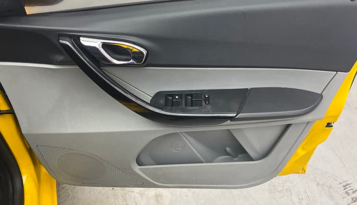 2020 Tata Tiago XZA PLUS PETROL, Petrol, Automatic, 42,112 km, Driver Side Door Panels Control