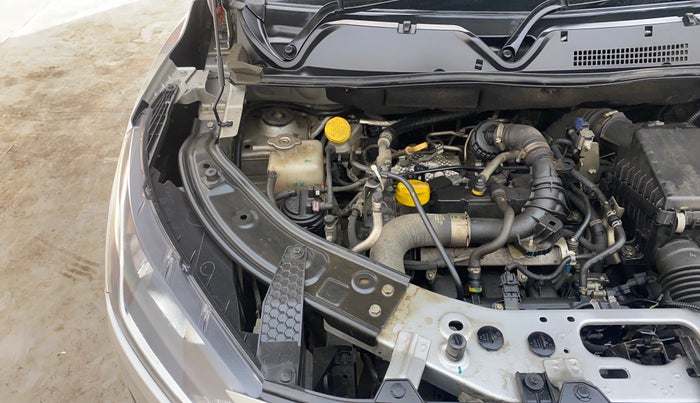 2022 Nissan MAGNITE XV TURBO CVT, Petrol, Automatic, 40,153 km, Engine View - Right