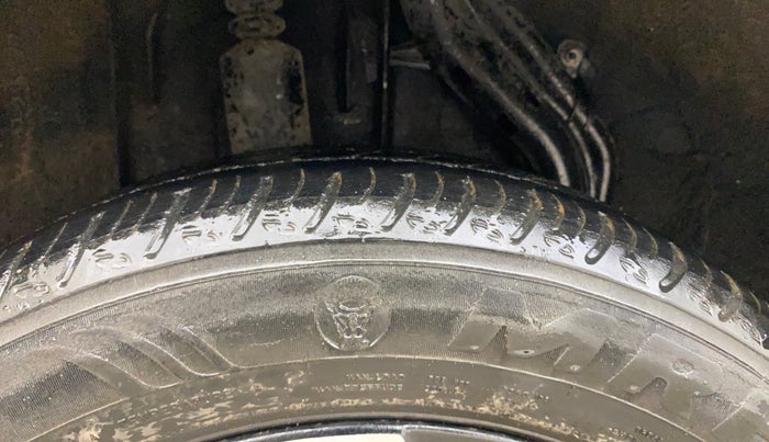 2022 Nissan MAGNITE XV TURBO CVT, Petrol, Automatic, 40,153 km, Right Rear Tyre Tread