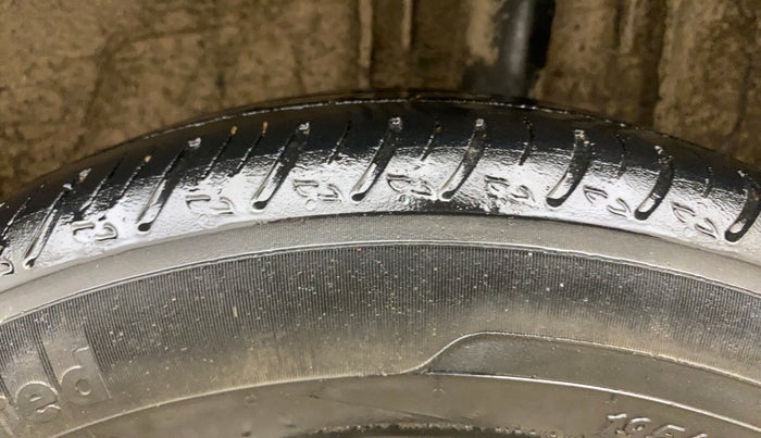 2022 Nissan MAGNITE XV TURBO CVT, Petrol, Automatic, 40,153 km, Left Rear Tyre Tread