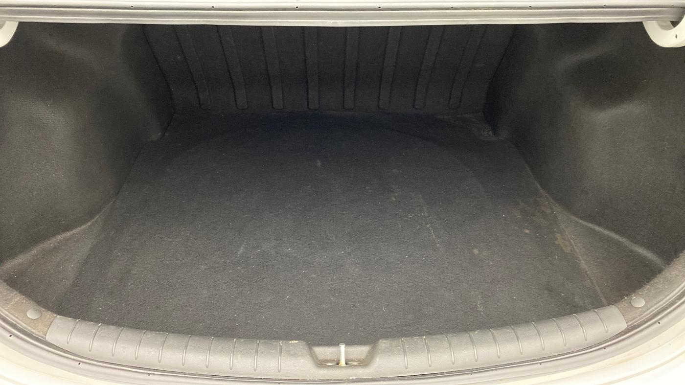 2017 Hyundai Verna 1.6 SX VTVT, Petrol, Manual, 26,658 km, Boot Inside