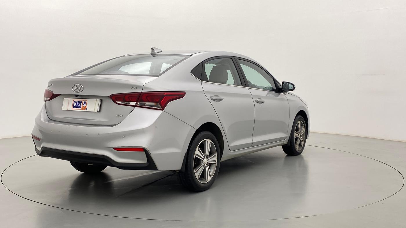 2017 Hyundai Verna 1.6 SX VTVT, Petrol, Manual, 26,658 km, Right Back Diagonal