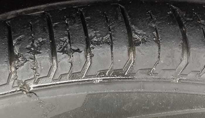 2021 Hyundai NEW I20 ASTA 1.2 AT, Petrol, Automatic, 12,972 km, Left Rear Tyre Tread