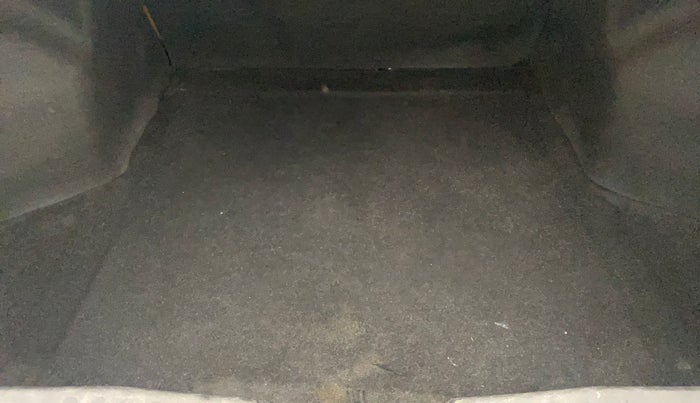 2016 Maruti Ciaz ZXI AT, Petrol, Automatic, 98,888 km, Boot Inside