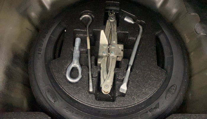 2016 Maruti Ciaz ZXI AT, Petrol, Automatic, 98,888 km, Spare Tyre