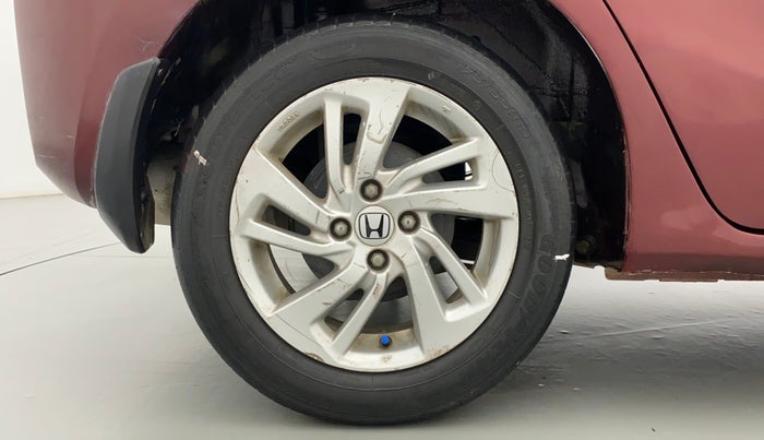 2016 Honda Jazz 1.2 V MT, Petrol, Manual, 35,734 km, Right Rear Wheel