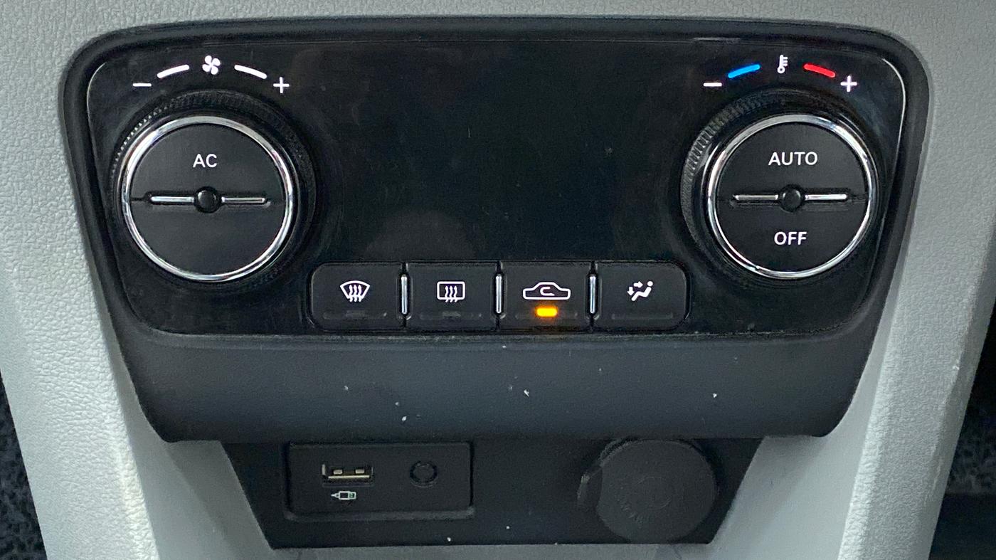 2020 Tata Tiago XZA+ DUAL TONE 1.2RTN, Petrol, Automatic, 34,587 km, Automatic Climate Control