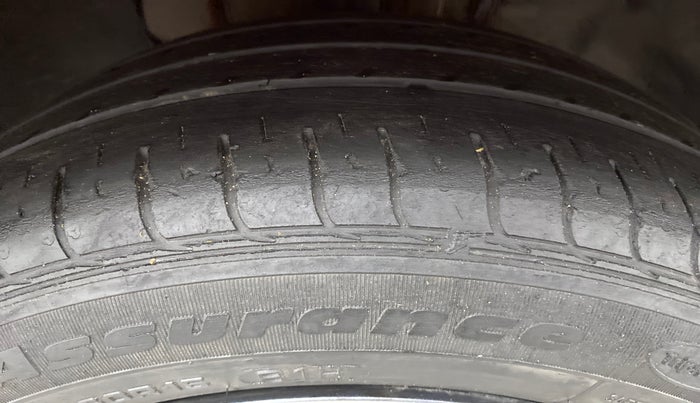 2020 Tata Tiago XZA+ DUAL TONE 1.2RTN, Petrol, Automatic, 34,587 km, Right Front Tyre Tread