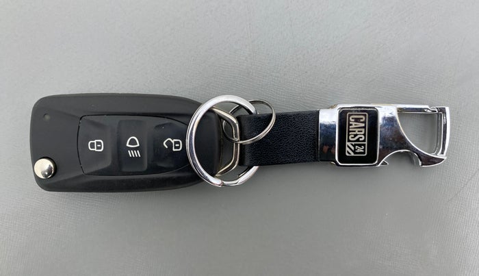 2020 Tata Tiago XZA+ DUAL TONE 1.2RTN, Petrol, Automatic, 34,587 km, Key Close Up