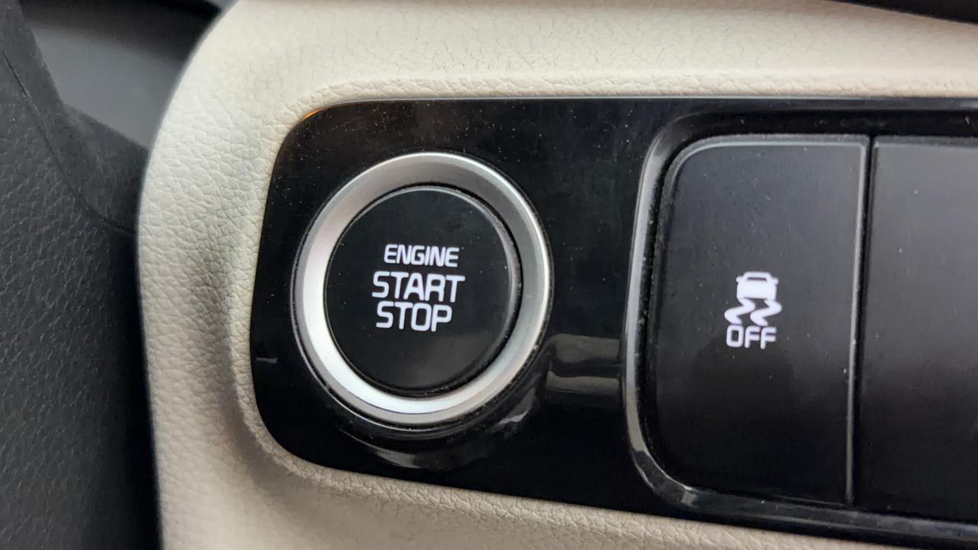 2021 KIA SONET HTX 1.5, Diesel, Manual, 99,945 km, Keyless Start/ Stop Button