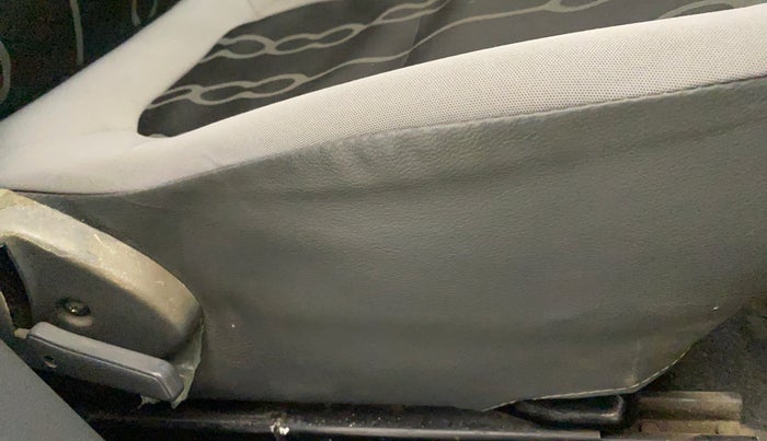 2015 Maruti Alto 800 VXI, Petrol, Manual, 30,793 km, Driver Side Adjustment Panel
