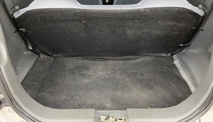 2016 Maruti Alto 800 LXI, Petrol, Manual, 32,379 km, Boot Inside