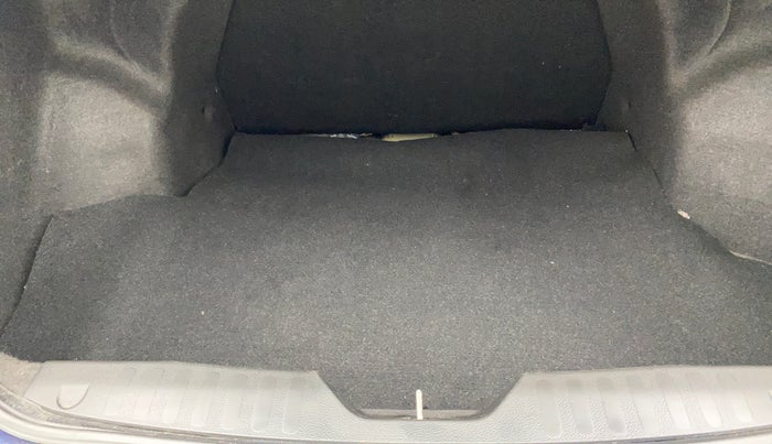 2018 Maruti Ciaz ALPHA 1.5 SHVS PETROL, Petrol, Manual, 28,137 km, Boot Inside