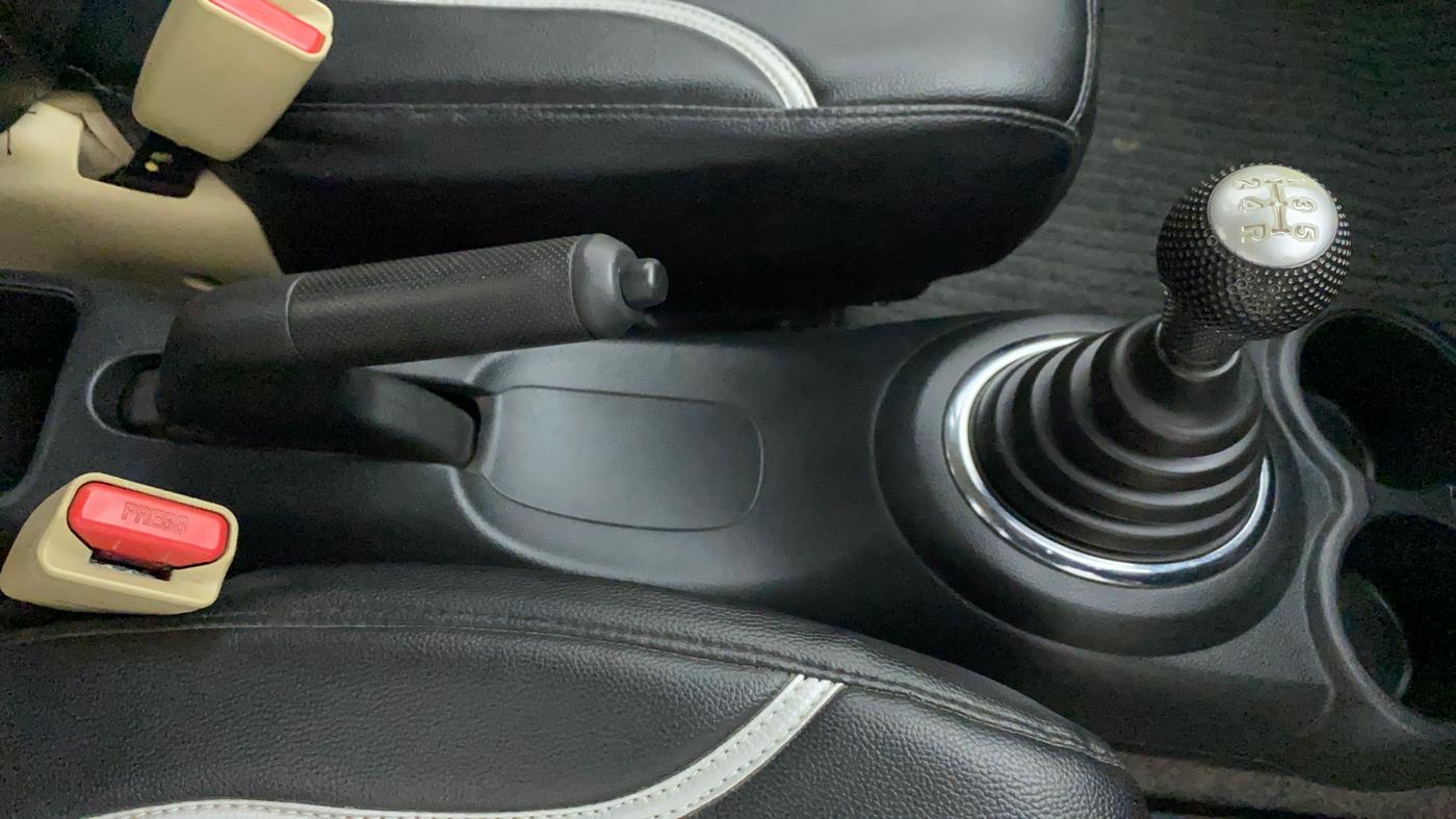 2018 Honda Brio S(O) MT, Petrol, Manual, 56,387 km, Gear Lever