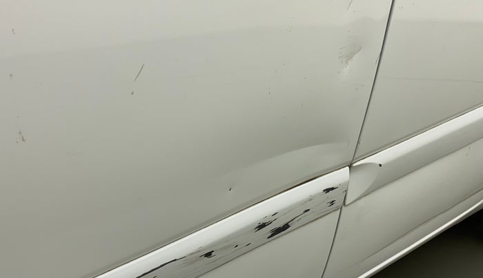 2011 Hyundai i10 SPORTZ 1.2, Petrol, Manual, 39,170 km, Front passenger door - Slightly dented