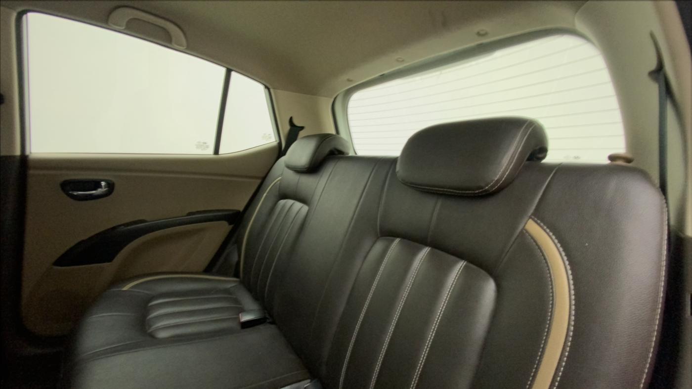 2011 Hyundai i10 SPORTZ 1.2, Petrol, Manual, 39,170 km, Right Side Rear Door Cabin