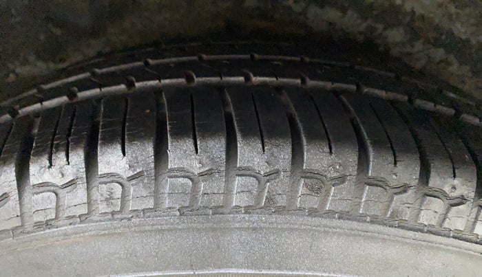 2011 Hyundai i10 SPORTZ 1.2, Petrol, Manual, 39,170 km, Right Rear Tyre Tread