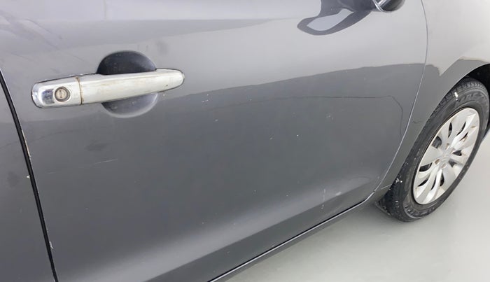2016 Maruti Baleno DELTA PETROL 1.2, Petrol, Manual, 68,584 km, Driver-side door - Slightly dented