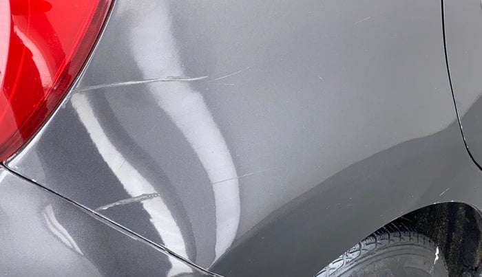 2016 Maruti Baleno DELTA PETROL 1.2, Petrol, Manual, 68,584 km, Right quarter panel - Minor scratches