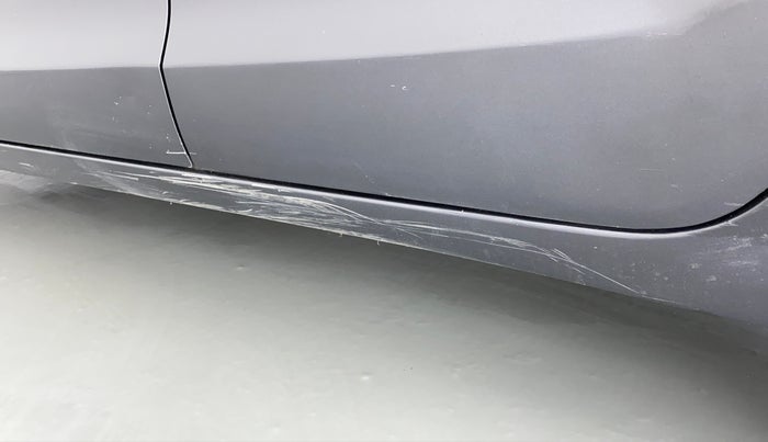 2016 Maruti Baleno DELTA PETROL 1.2, Petrol, Manual, 68,584 km, Left running board - Slightly dented