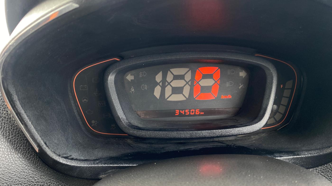 2017 Renault Kwid CLIMBER 1.0, Petrol, Manual, 34,502 km, Odometer Image